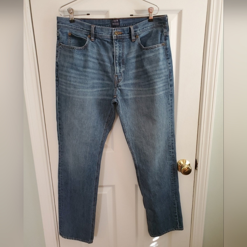 J Crew Mens  Sutton Jeans 35×32.